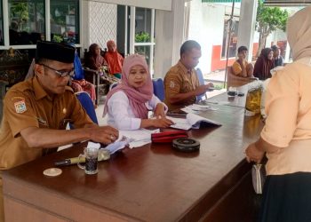 Penyaluran Bantuan Pangan Non-Tunai Beras dan Minyak Goreng di Rejoyoso: Warga Diminta Cek Desil Jika Tidak Masuk Daftar