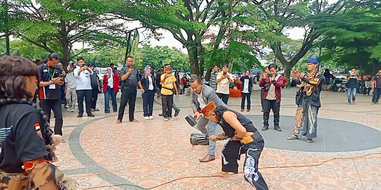 “FORWATU Banten Getarkan Plaza Rangkasbitung di Milad 3MAS: Dukungan Pemerintah, Aparat, dan Ormas Mengalir Deras”