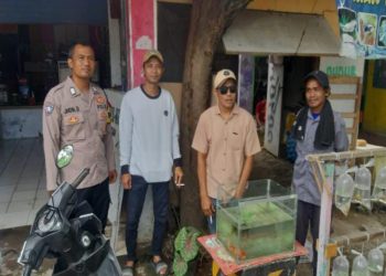 Anggota Polsek Pedes Laksanakan Sambang dan Dialogis dengan Masyarakat Kecamatan Pedes