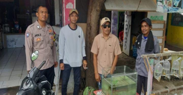 Anggota Polsek Pedes Laksanakan Sambang dan Dialogis dengan Masyarakat Kecamatan Pedes