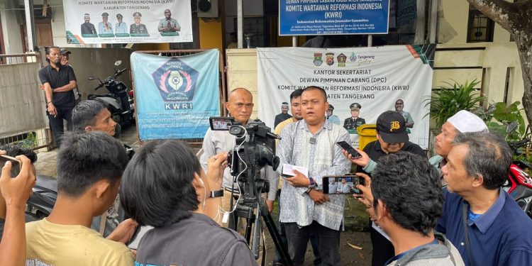 Mad Sutisna Kembali Daftar sebagai Bacalon Ketua DPC KWRI Kabupaten Tangerang