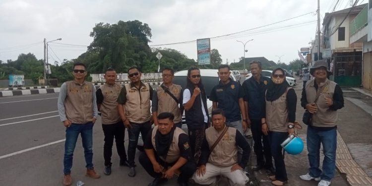MILAD KE-3 FORWATU BANTEN: JEJAK PENGABDIAN TANPA BATAS, TABLOID PILAR POST ANGKAT PERJALANAN SOSIAL FORUM WARGA BERSATU BANTEN