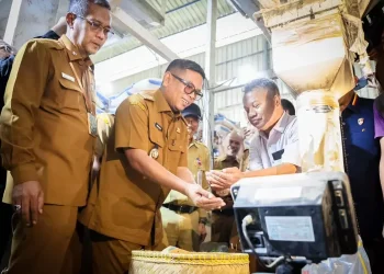 Gubernur Andra Soni Pastikan Stok Beras Banten Aman Jelang Nataru 2026