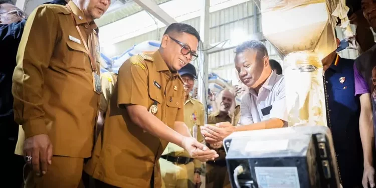 Gubernur Andra Soni Pastikan Stok Beras Banten Aman Jelang Nataru 2026
