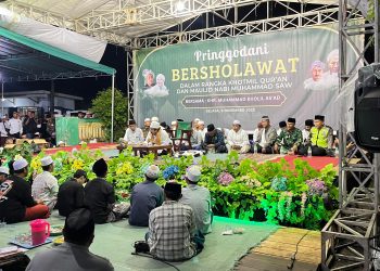 Kapolsek Bantur Hadiri Pringgodani Bersholawat : Khotmil Quran: Menjemput Keberkahan Wahyu Illahi Dan Peringati Maulid Nabi Muhammad, SAW