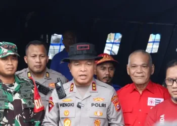 Kapolda Banten Turun Langsung Tinjau Dapur Umum dan Lokasi Banjir di Cilegon
