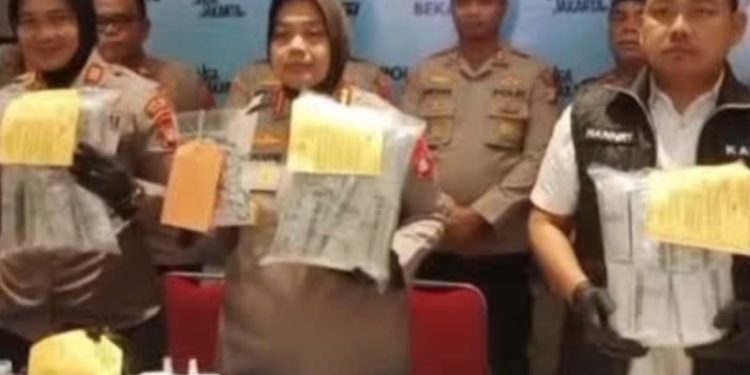 Operasi Senyap Kapolres Metro Bekasi Bongkar Peredaran Obat Ilegal di Kampung Kapling