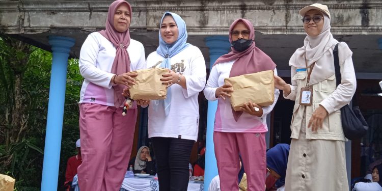 Program YBM PLN Dan Keberadaan Toko Cahaya Sumberbendo Tingkatkan Perekonomian Masyarakat Desa