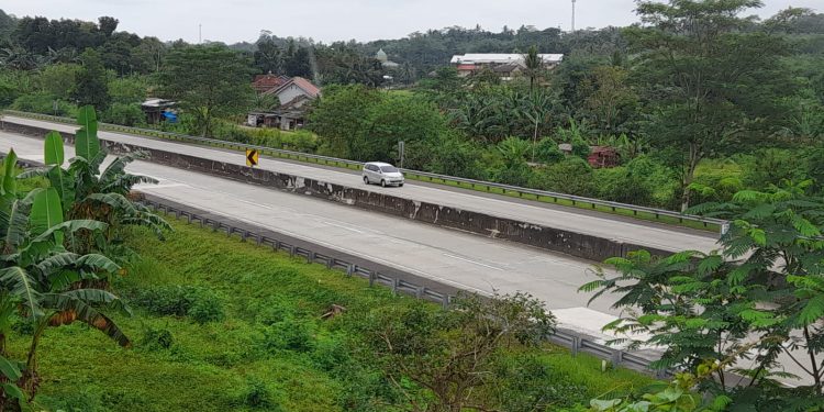 Diduga Terkendala PNBP, Sertifikat Pemisahan Warga Pasarkeong Terdampak Tol Serang–Panimbang Belum Rampung