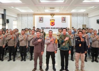 Kapolres Karawang Sosialisasikan KUHAP dan KUHP Baru kepada Anggota