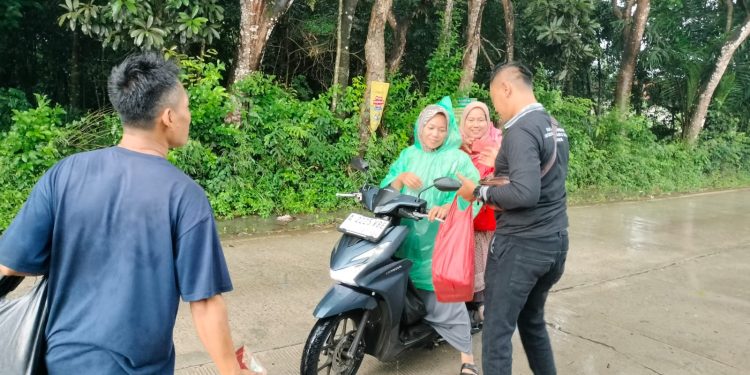 Forum Aktivis JTS Maja Tebar 150 Takjil Berkah Ramadhan, Rajut Silaturahmi di Tengah Masyarakat