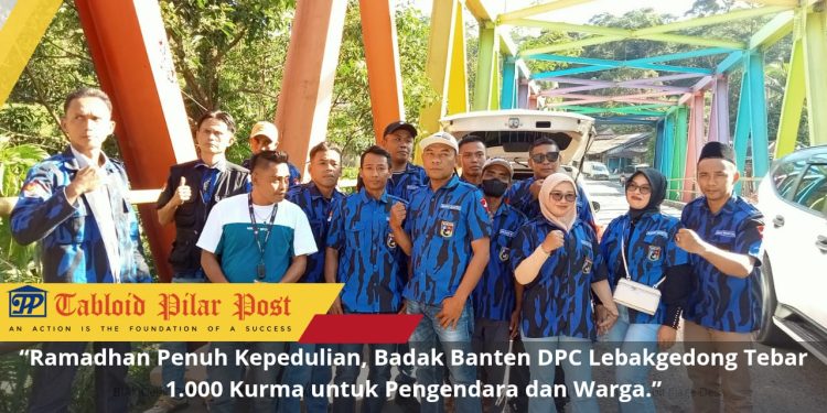 “Ramadhan Penuh Kepedulian, Badak Banten DPC Lebakgedong Tebar 1.000 Kurma untuk Pengendara dan Warga.”