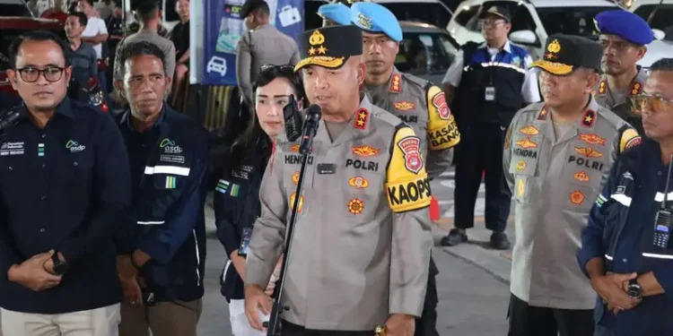 124 Ribu Penumpang Diseberangkan dari Pelabuhan Merak dalam Sehari
