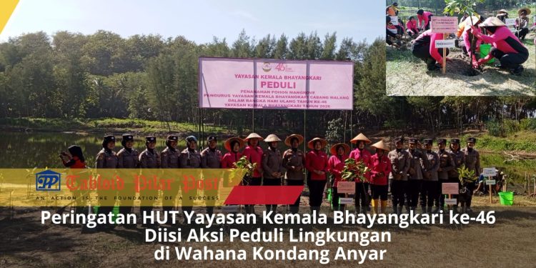 Kasat Polairud Polres Malang Dampingi Ketua Bhayangkari Tanam Mangrove di Pantai Bajulmati
