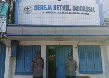 Antisipasi Gangguan Kamtibmas,KSPKT III Polsek Rangkasbitung Polres Lebak Giat Patroli Mobile Ke Gereja Bethel Rangkasbitung