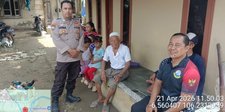 Sambang Di Desa Binaan, Cara Bhabinkamtibmas Polsek Leuwidamar Polres Lebak Dekati Warganya