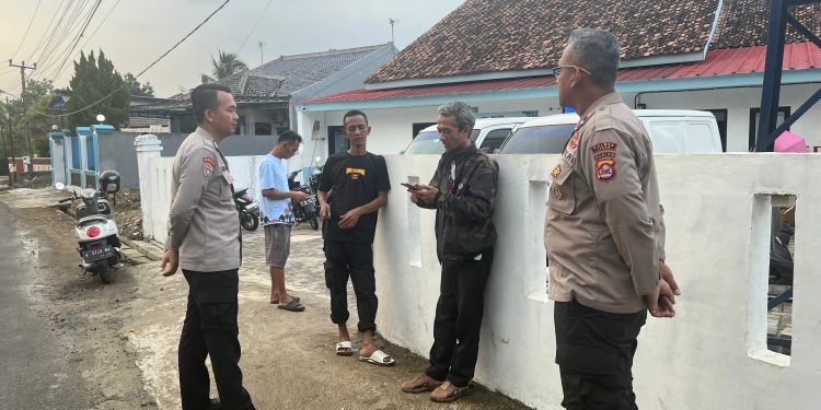 Kspk Polsek Warunggunung Polres Lebak Tingkatkan Patroli Siang dan Sore hari Pantau Arus Lalin dan Cegah C3 serta Kejahatan Jalanan