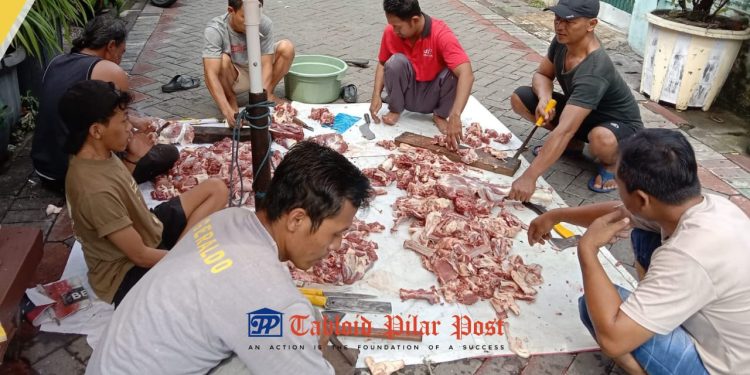 Kebersamaan Jadi Wujud Nilai Idul Adha, Warga Sikatan Tandes Surabaya Gelar Qurban Penuh Gotong Royong