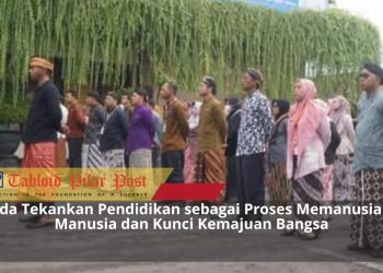 ASN Trenggalek Peringati Hardiknas 2026 dengan Upacara dan Pakaian Adat