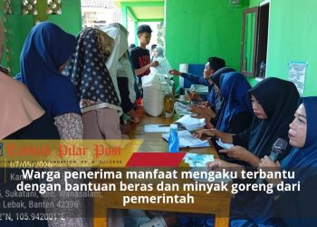 Pembagian Bantuan Sembako di Desa Sukatani Berjalan Aman dan Kondusif