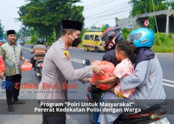 Wujud Kepedulian Polri, Kapolres Karawang AKBP Fiki N. Ardiansyah Gelar Jumat Berkah untuk Warga dan Driver Online