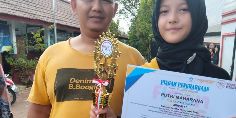 Putri Maharana Juara 1 Lomba Nyanyi Solo Tingkat Kecamatan Lebak Gedong
