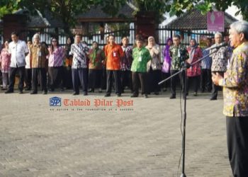 Sekda Trenggalek Pimpin Apel Bersama 4 OPD, Pesankan ASN Introspeksi Diri dan Tumbuhkan Rasa Malu