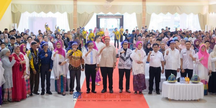 Bupati Bantaeng Hadiri Penamatan 187 Siswa SMPN 1 Bantaeng, Dorong Lulusan Jadi Generasi Unggul dan Berdaya Saing