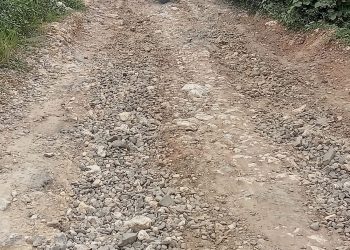 Jalan Penghubung Bojongmanik–Parakan Besi Rusak Parah, Warga Desak Pemerintah Segera Lakukan Perbaikan