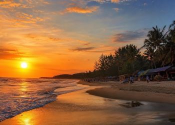 Momentum Libur Paling Indah, Pantai Bagedur Malingping Menjadi Surga Wisata yang Menghidupkan Ekonomi Masyarakat Pesisir