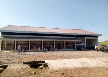 Forkopimcam Pakisaji Gotong Royong Bersihkan KDMP, Siapkan Pusat Ekonomi Desa yang Bersih dan Produktif