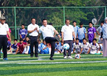 Semarak Hari Bhayangkara ke-80, Turnamen Mini Soccer Kapolsek Cup Antar-SLTP Resmi Digelar di Cikarang Pusat