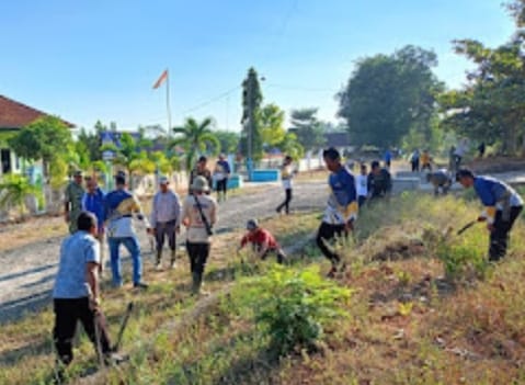 Gotong Royong Massal, Kecamatan Negeri Agung Bergerak Wujudkan Lingkungan Bersih dan Asri