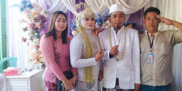 DPC Badak Banten Rangkasbitung dan KSSD Hadiri Pernikahan Achmad Khotib–Wiwin Winarti, Pererat Silaturahmi dalam Balutan Kebahagiaan