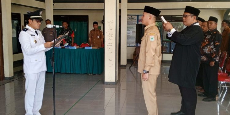 Pemerintah Desa Gedangan Pemerintah Desa Gedangan Gelar Pengambilan Sumpah dan Pelantikan Perangkat Desa Baru