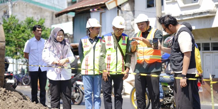 Bupati Bantaeng Tinjau Progres Pembangunan Dua Jembatan Strategis, Pastikan Infrastruktur Rampung Tepat Waktu