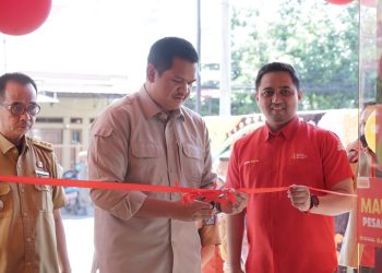 Bupati Bantaeng Resmikan Grand Opening Lazuna Chicken, Dorong Investasi dan Lapangan Kerja