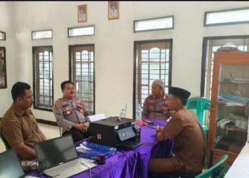 Kapolsek Wanasalam Perkuat Sinergi dengan Pemdes Parungsari, Kamtibmas Jadi Tanggung Jawab Bersama