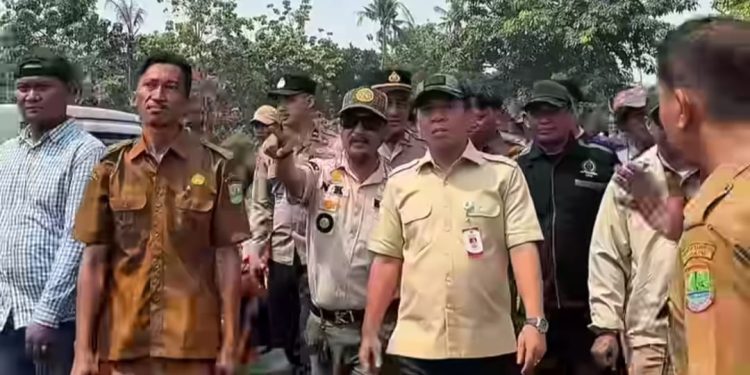 Atasi Kemacetan Tanjungpura–Rengasdengklok, Bupati Karawang Turun Langsung dan Siapkan Jalan Alternatif