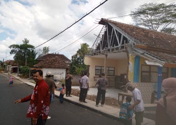 Terdampak Pelebaran Jalan Balekambang, DPKPCK Malang Survei Perbaikan SDN 1 Srigonco