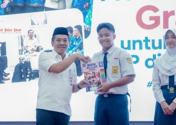 Bupati Karawang Gratiskan Modul Belajar untuk Siswa SD dan SMP, Anggaran Capai Rp7 Miliar