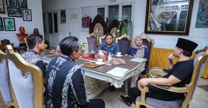 Mas Ipin Bangga, Warga Trenggalek Lolos Kompetisi Esai Internasional di Thailand