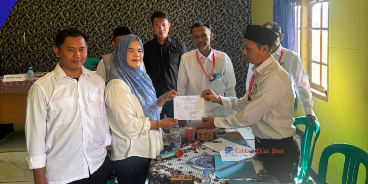 Diiringi Ratusan Pendukung, Ajeng Prisca Aulia Nashiba Putri Resmi Daftar Pilkades Karangharum 2026