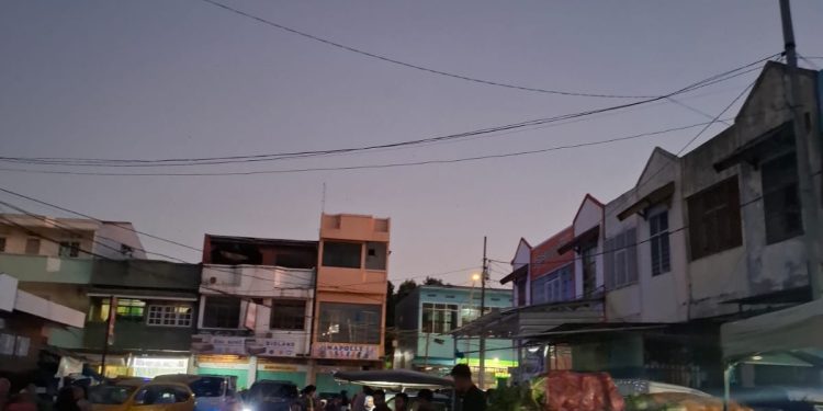 Pasar Sentral Gelap Saat Jam Sibuk, Pedagang Desak Bupati Bantaeng Copot Pejabat Dishub yang Tak Becus