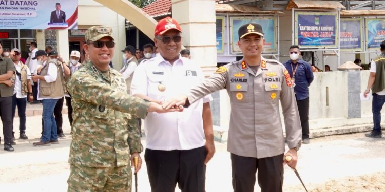 Kapolres Lampung Tengah Pimpin Langsung Pengamanan Kunker Menteri Pertanian, Ratusan Personel TNI-Polri Dikerahkan