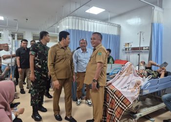 Diduga Keracunan Massal, Ratusan Santri Mambaul Hikam Dirawat, Bupati Sidoarjo Turun Langsung