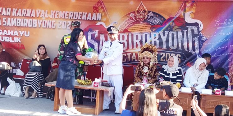 Pawai Budaya Sambirobyong Meriahkan HUT RI ke-81, Ribuan Warga Tumpah Ruah di Jalan Desa