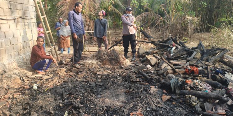 Rumah Warga Sukatani Terbakar, Diduga Berawal dari Tungku Saat Memasak