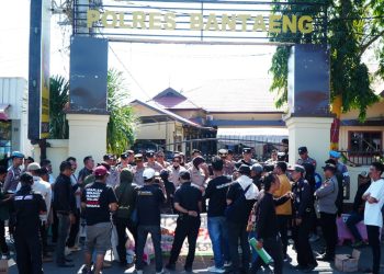 APH PALSU Demo di Mapolres Bantaeng, Kapolres Tegaskan Kasus Dugaan Kekerasan Wartawan Tetap Berjalan