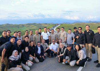 Tiba di Papua, AHY Tinjau Jalan Skory-Puay yang Kini Pangkas Waktu Tempuh hingga 15 Menit